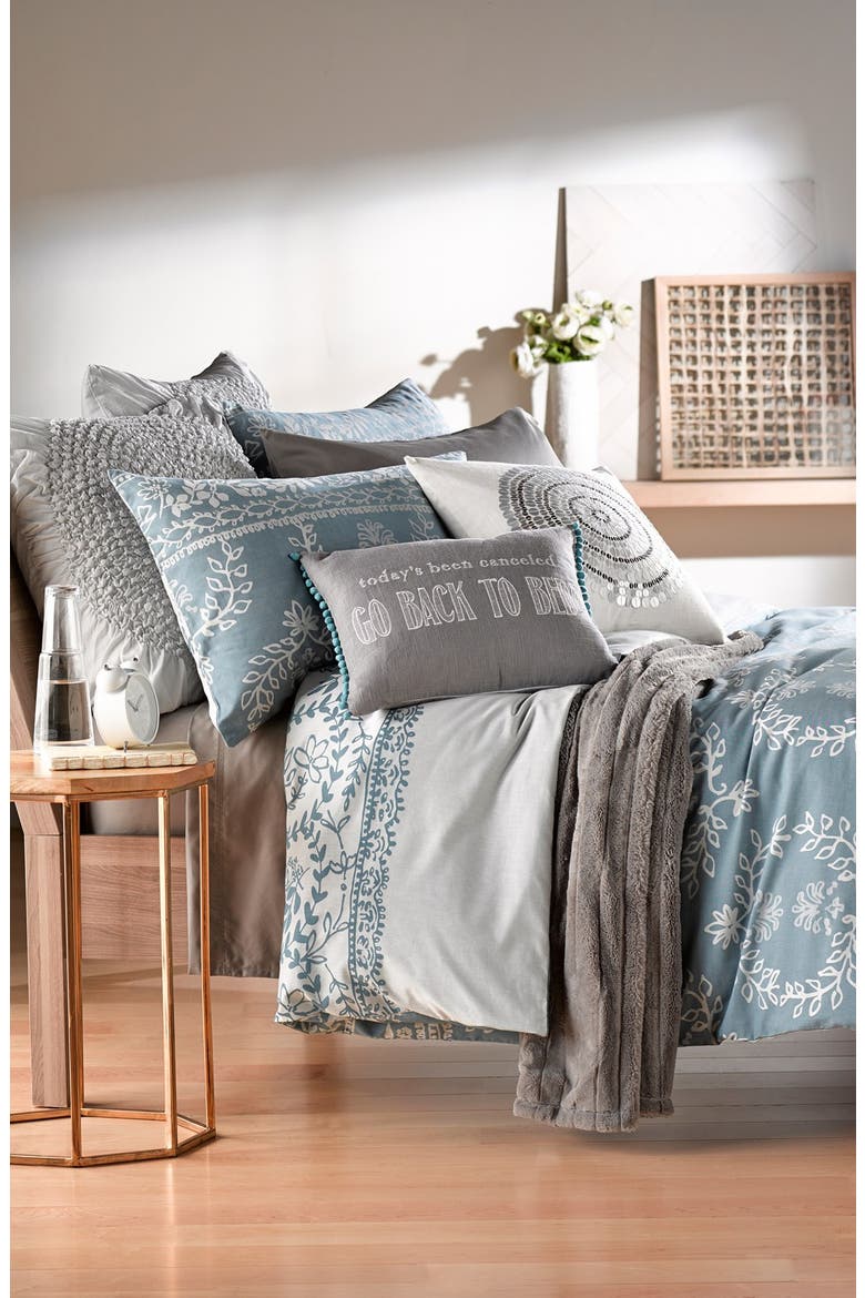 Stripe Plush Throw, Alternate, color, GREY FROST