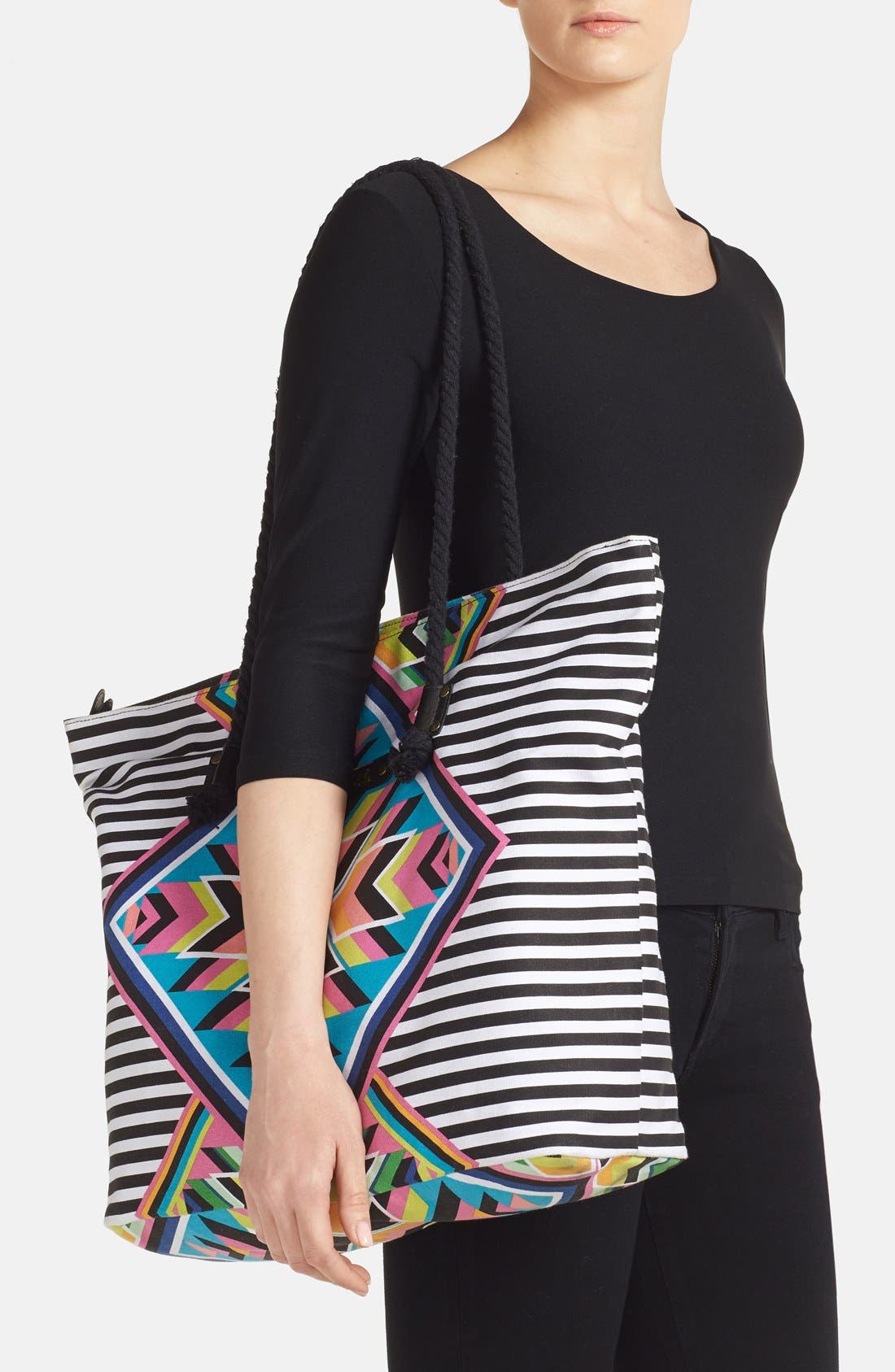'Hearts Desire' Beach Bag, Alternate, color, BLACK