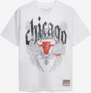 Mitchell & Ness Men's Mitchell & Ness White Chicago Bulls Old English Classic T-Shirt