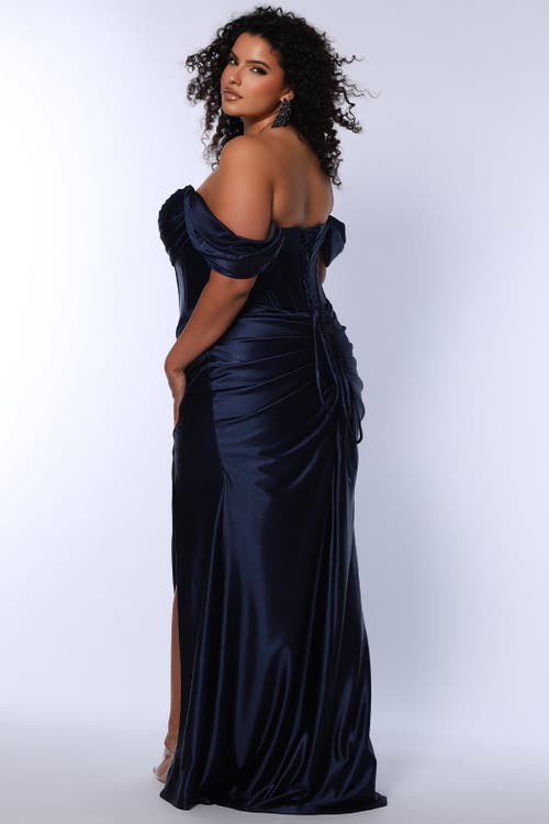 Sydney's Closet Off The Shoulder Fitted Plus Size Evening Gown In Navy