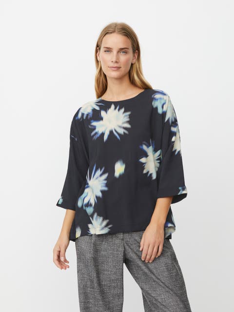 Becca 3/4 Sleeve Round Neck Blouse