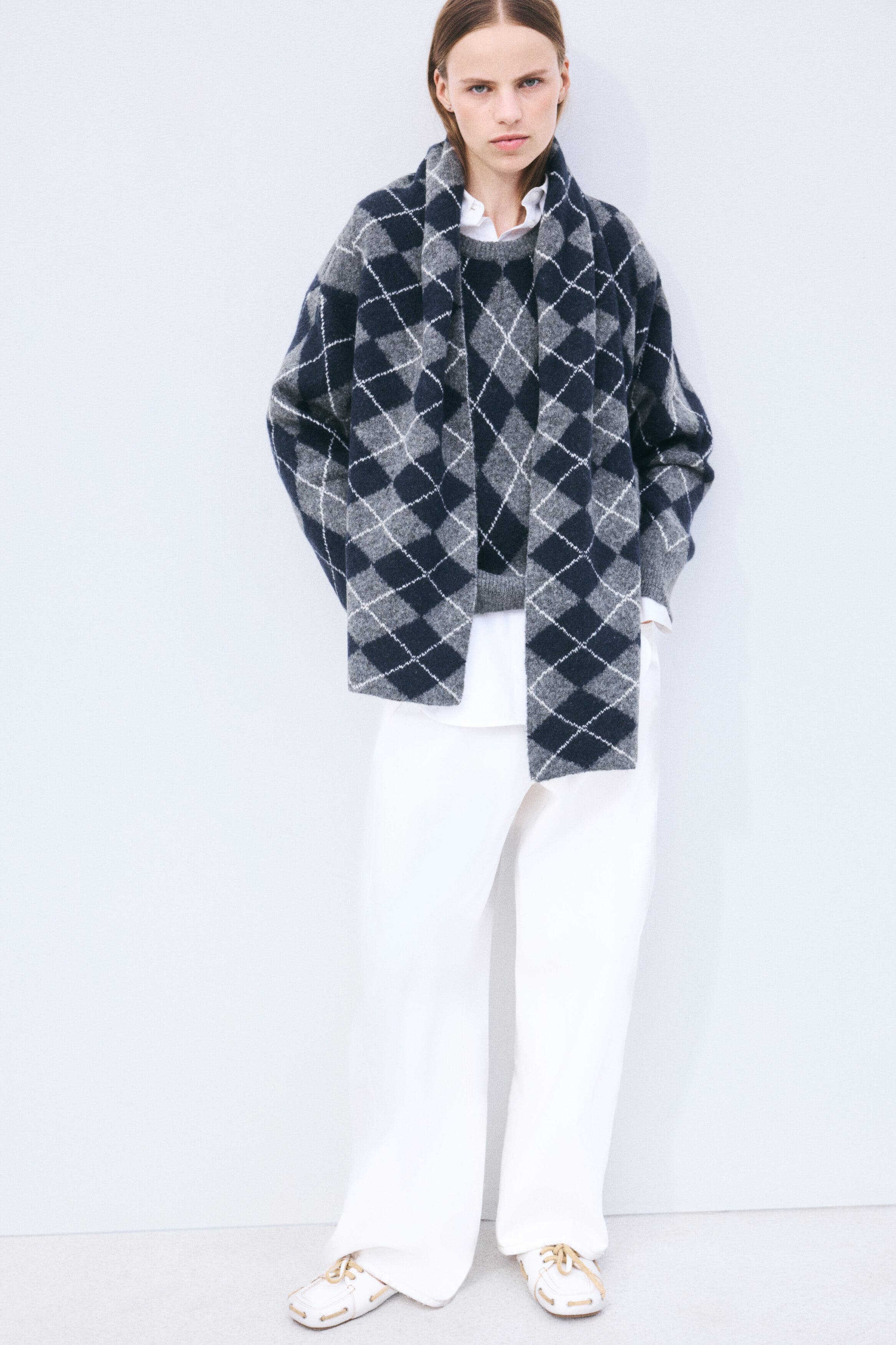 selected Dark gray/argyle