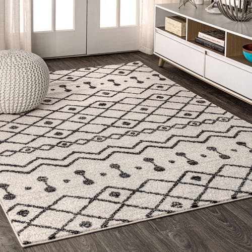 Jonathan Y Aksil Moroccan Beni Souk Area Rug In Cream/black