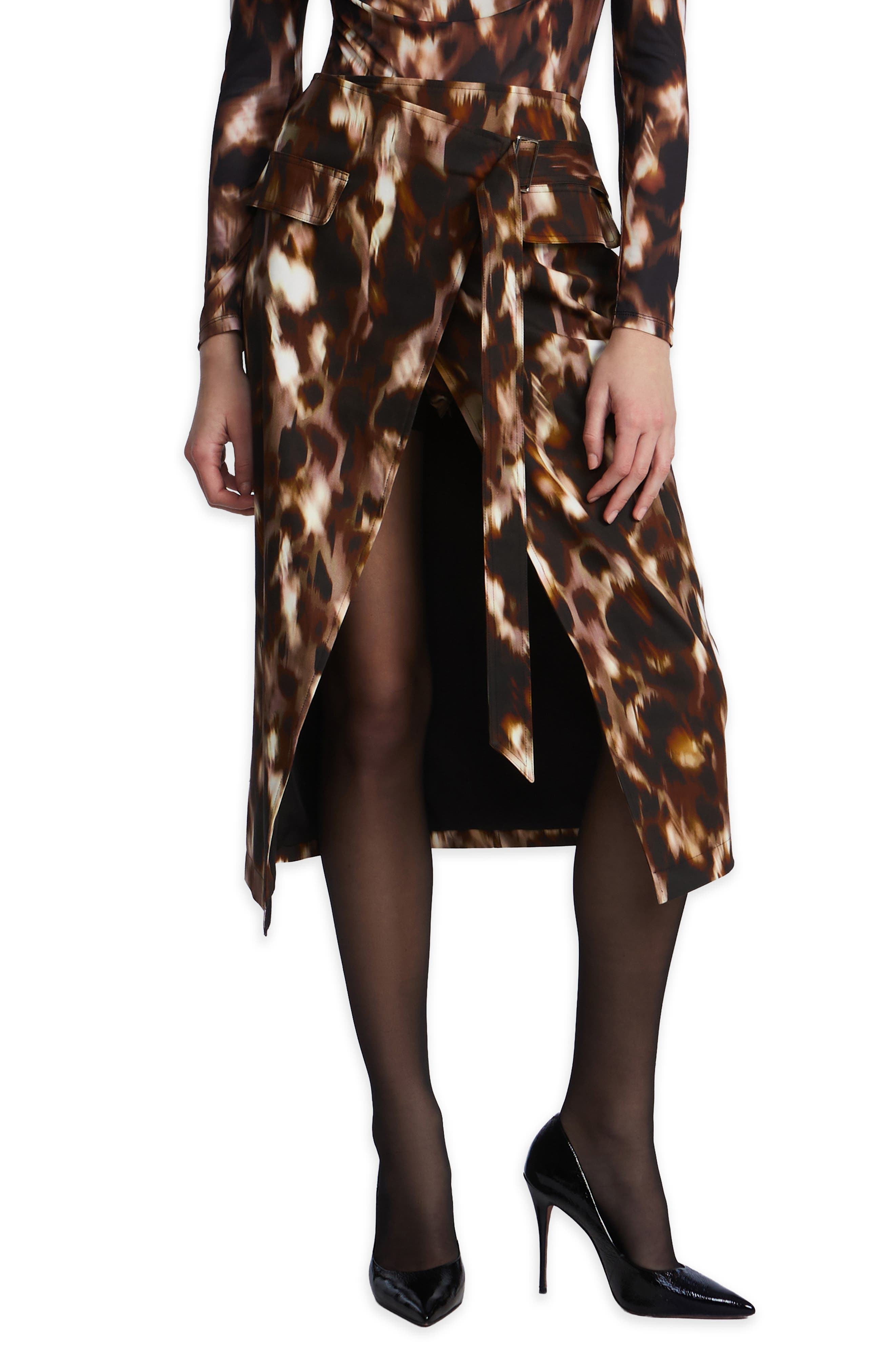 selected LEOPARD DESERT PALM PRINT