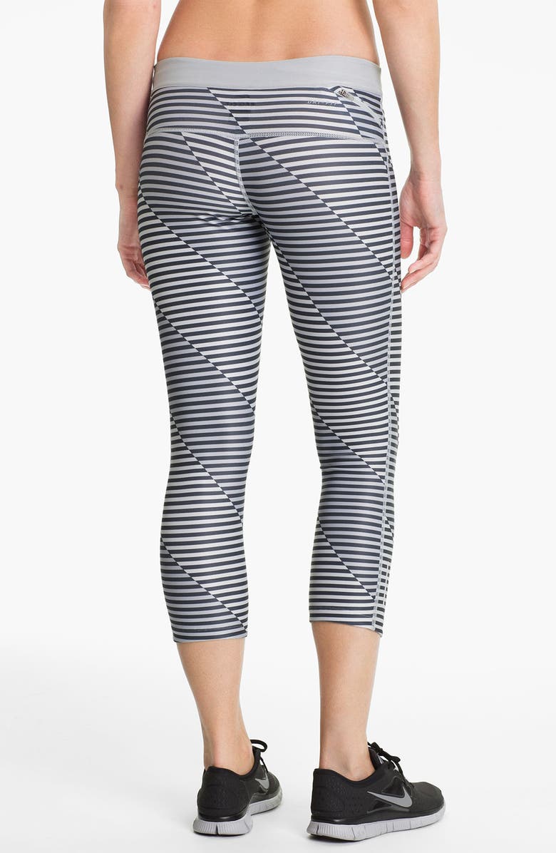 Nike 'Relay' Print Capris, Alternate, color, 