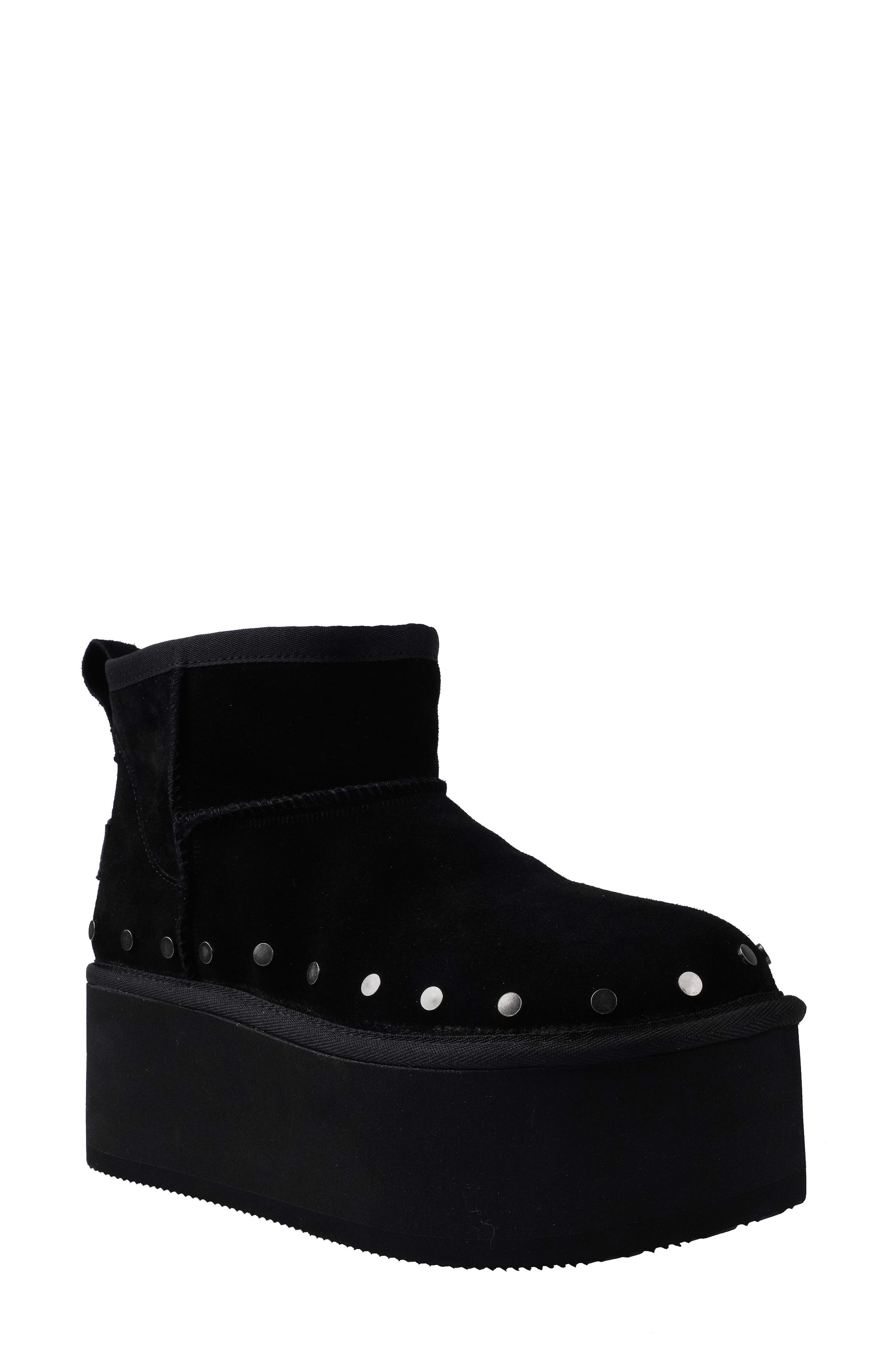 Candie's Shye Faux Fur Platform Clog in Black 