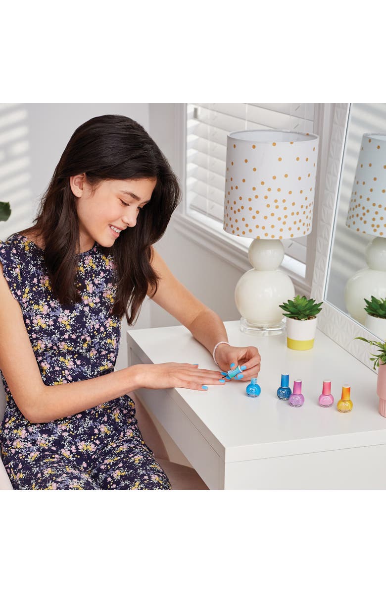 Three Cheers For Girls 3C4G Color Changing Nail Polish Set 5 Bottles, Temperature Changing Shades, Alternate, color, Multicolored