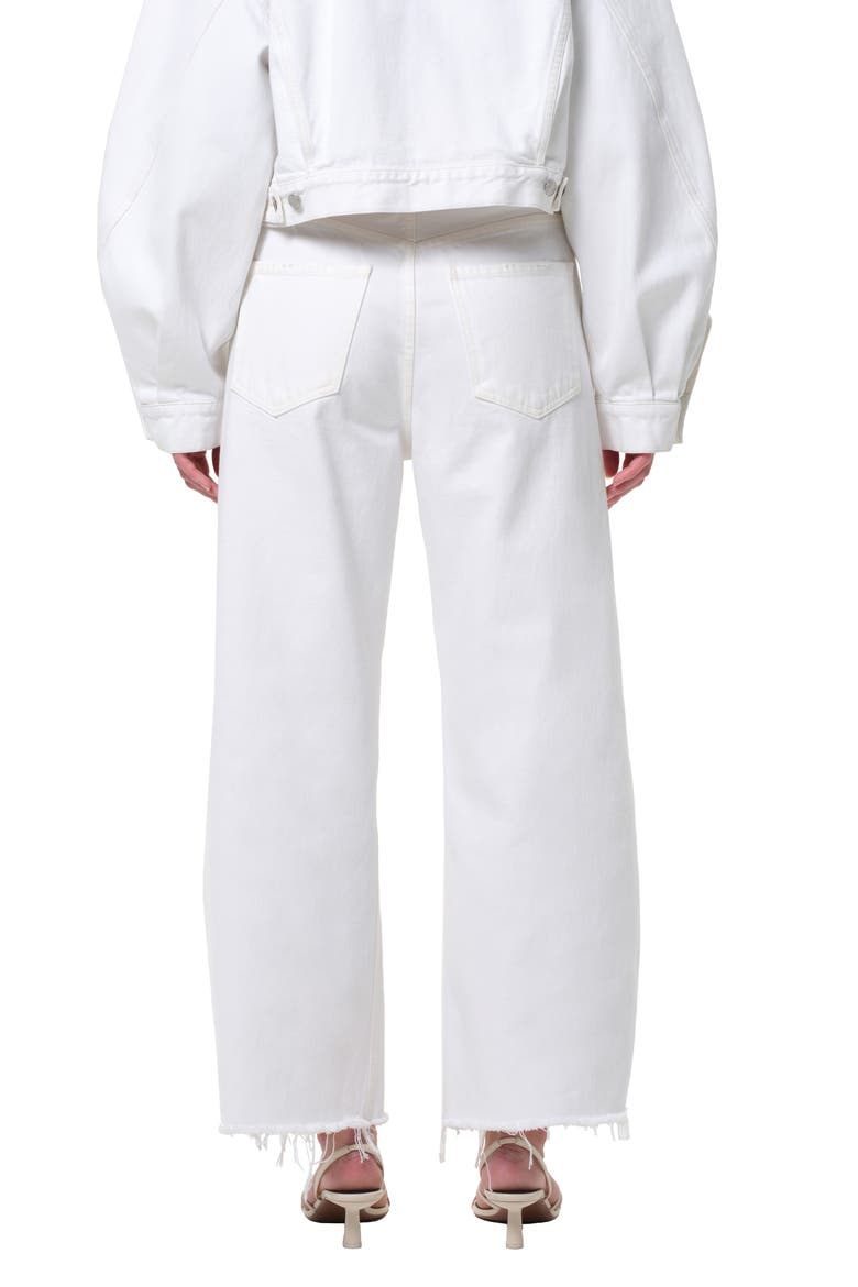 Low Curve Frayed Jeans, Alternate, color, MILKSHAKE