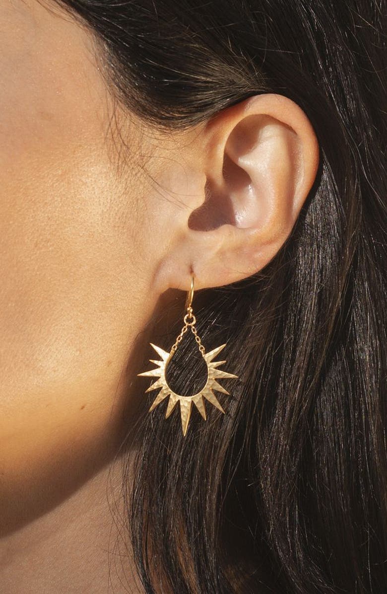 Satya Jewelry Lucent Glow Starburst Linear Drop Earrings, Alternate, color, Gold