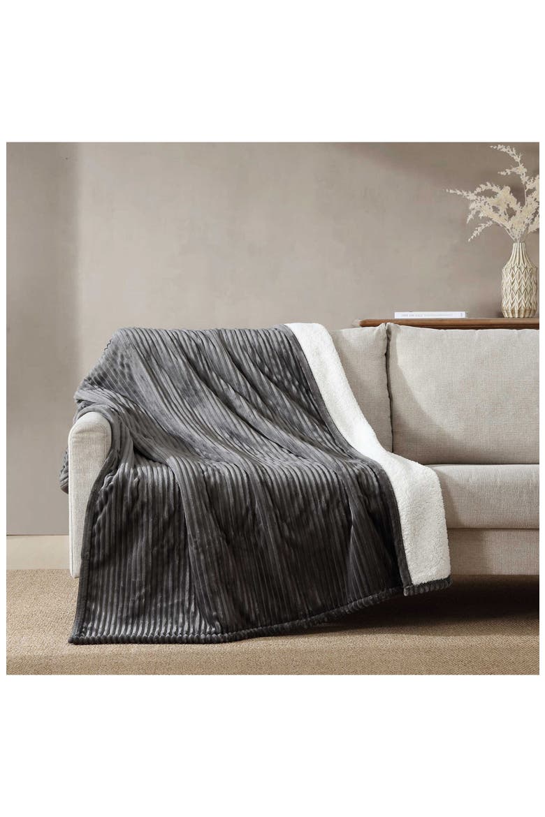 Mountain Valley Faux Shearling Heated Blanket, Alternate, color, DARK GREY