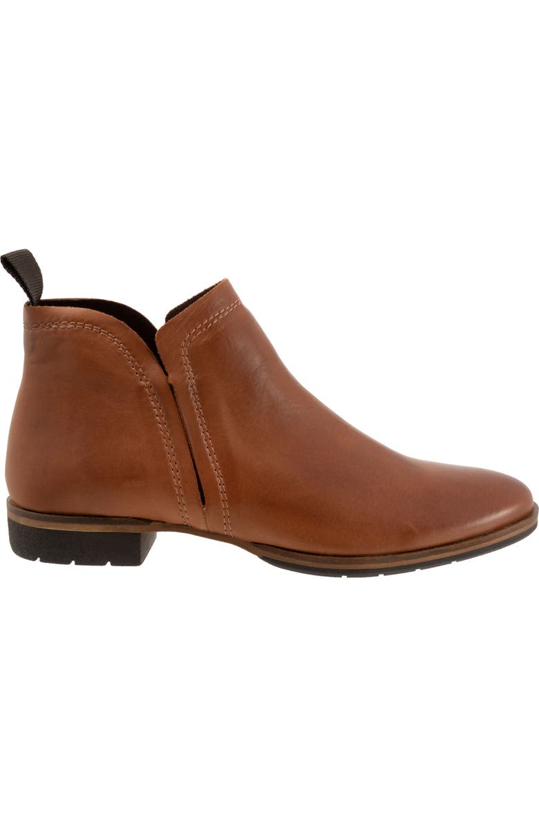 EOS FOOTWEAR Gaid Ankle Boot, Alternate, color, Brandy