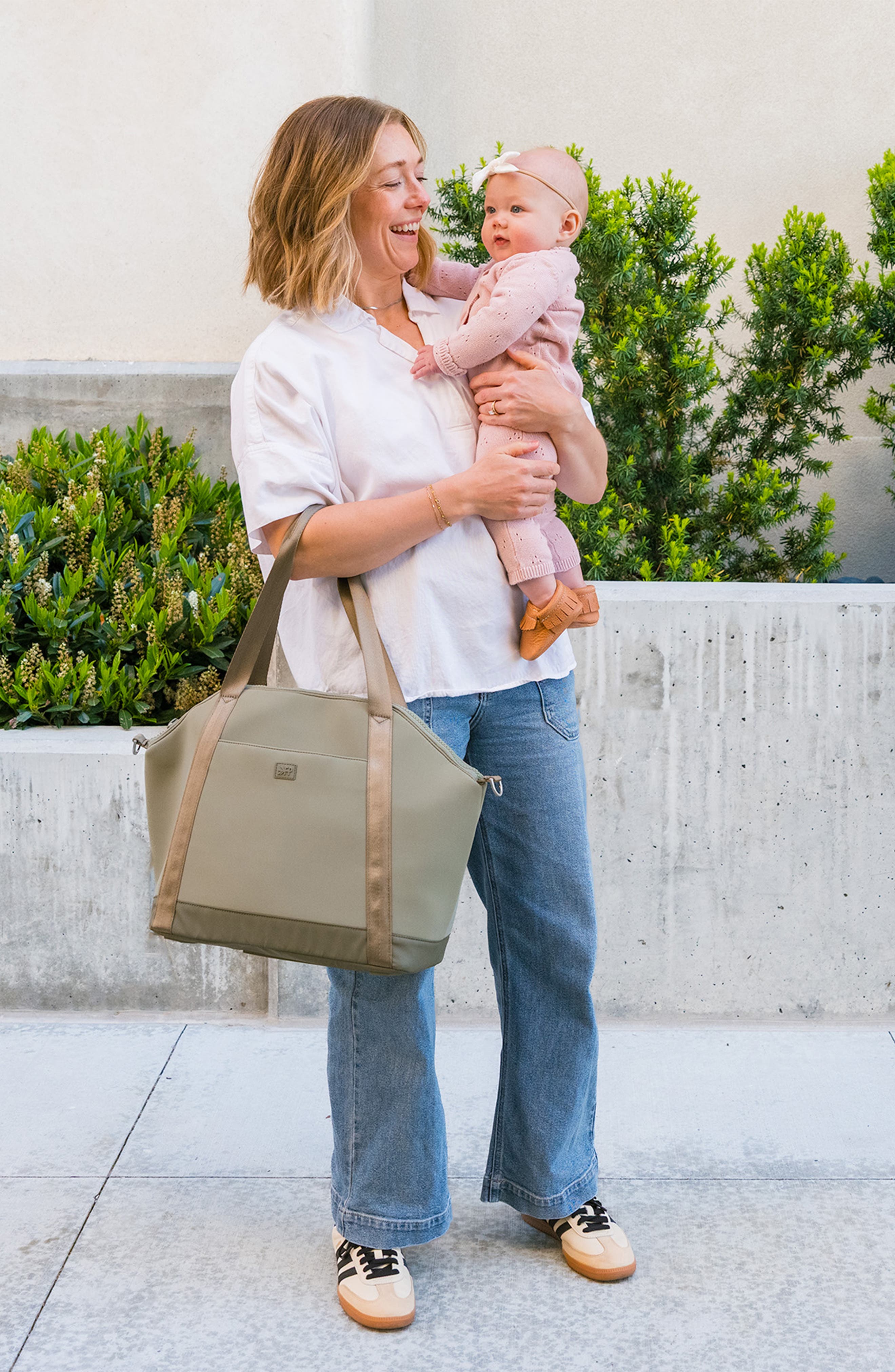 Freshly Picked Aspen Seoul Neoprene Diaper Bag Tote, Alternate, color, Sage