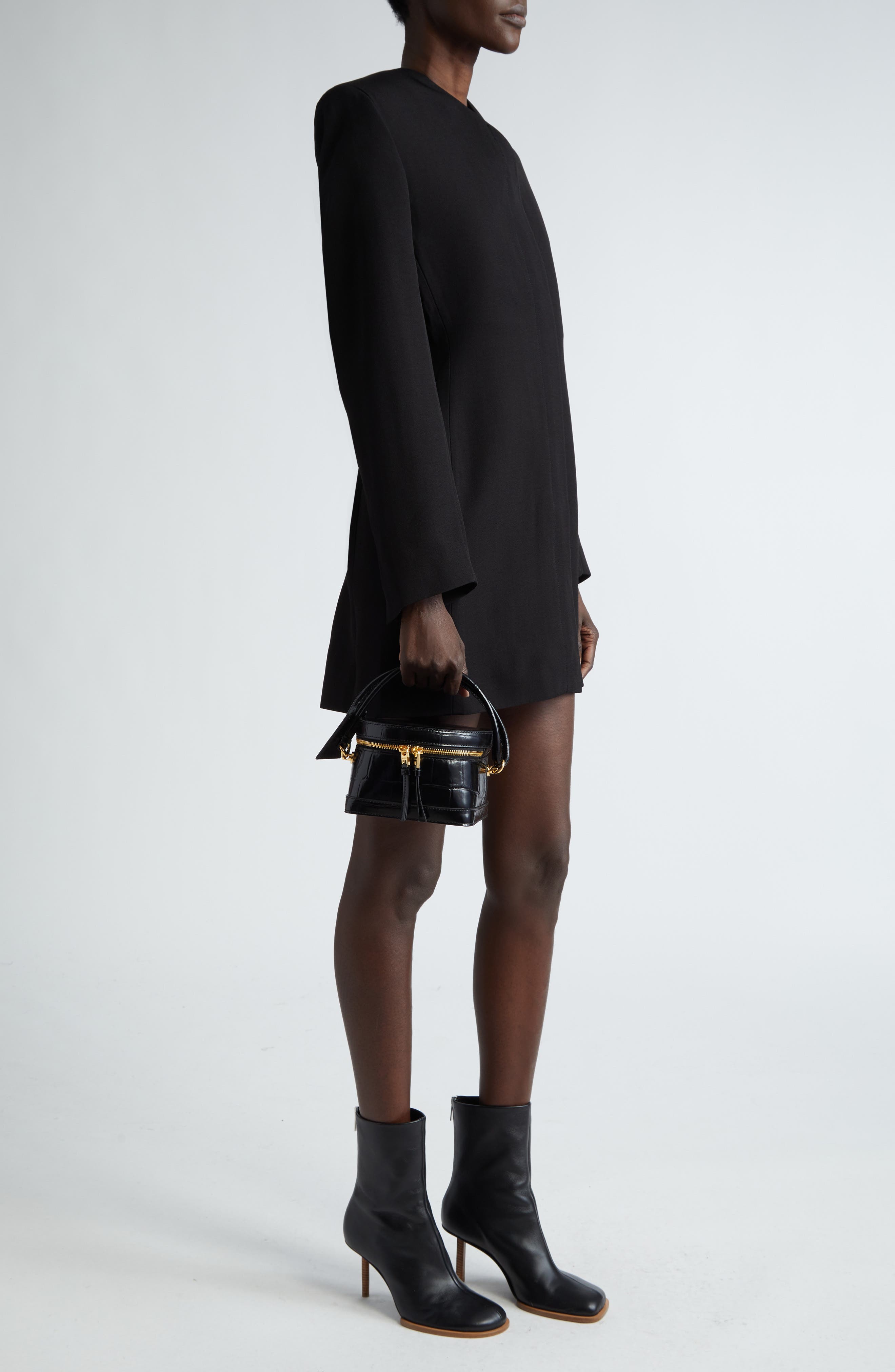 Jacquemus Le Vanito Circular & Square Croc Embossed Leather Shoulder Bag, Alternate, color, 