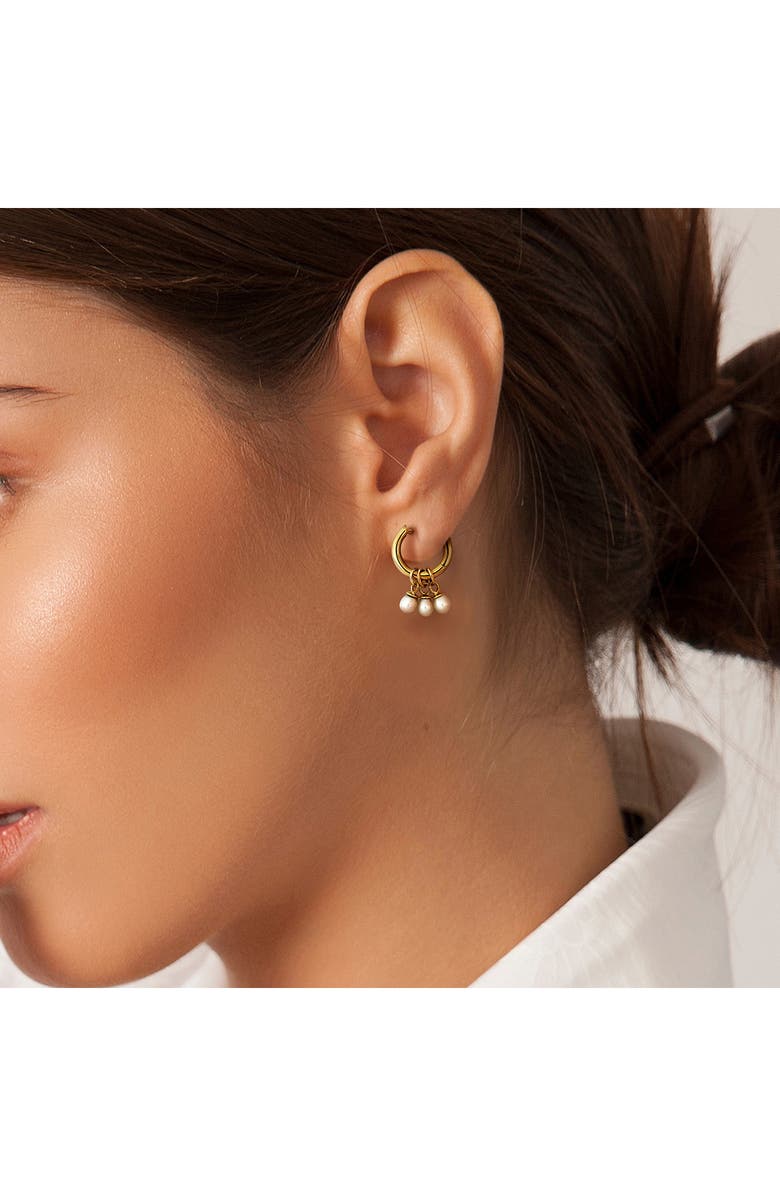 DELMAR Cultured Freshwater Pearl Drop Huggie Hoop Earrings, Alternate, color, White