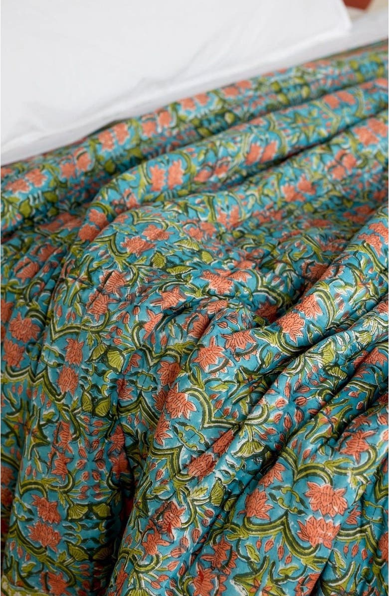 CQC LA TOPANGA Quilt Bedding Set With 2 Shams, Alternate, color, Turquise, Black, Pink