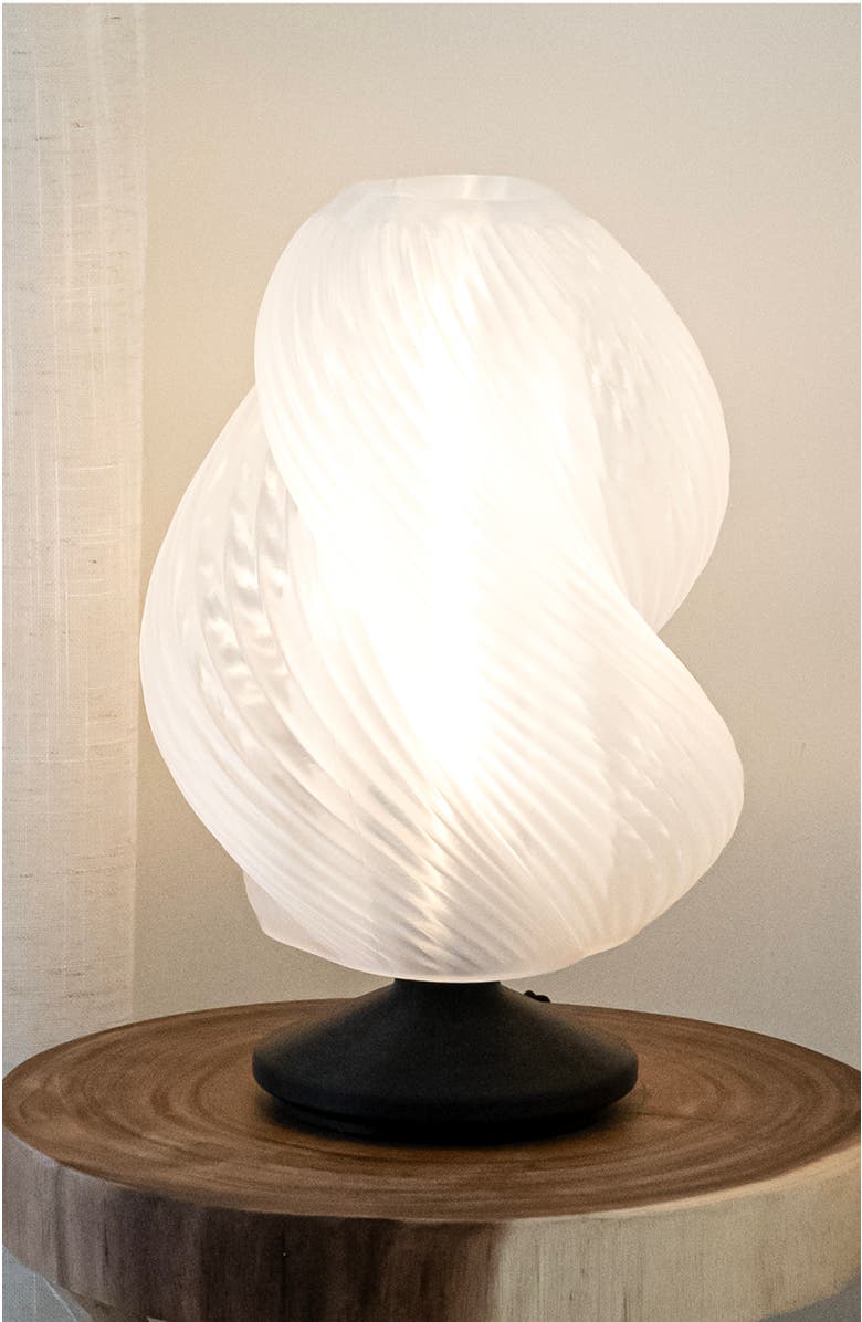 JONATHAN Y Gema 13.5" Mid-Century Coastal Plant-Based PLA 3D Printed Dimmable LED Table Lamp, Alternate, color, Light Smoke/Black