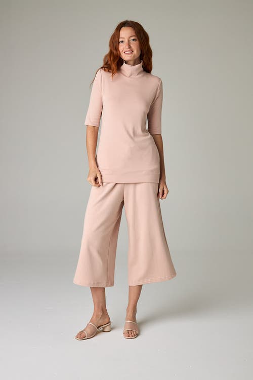 Eavolu Baikal Eco-luxe Fleece Crop Pant In Pink