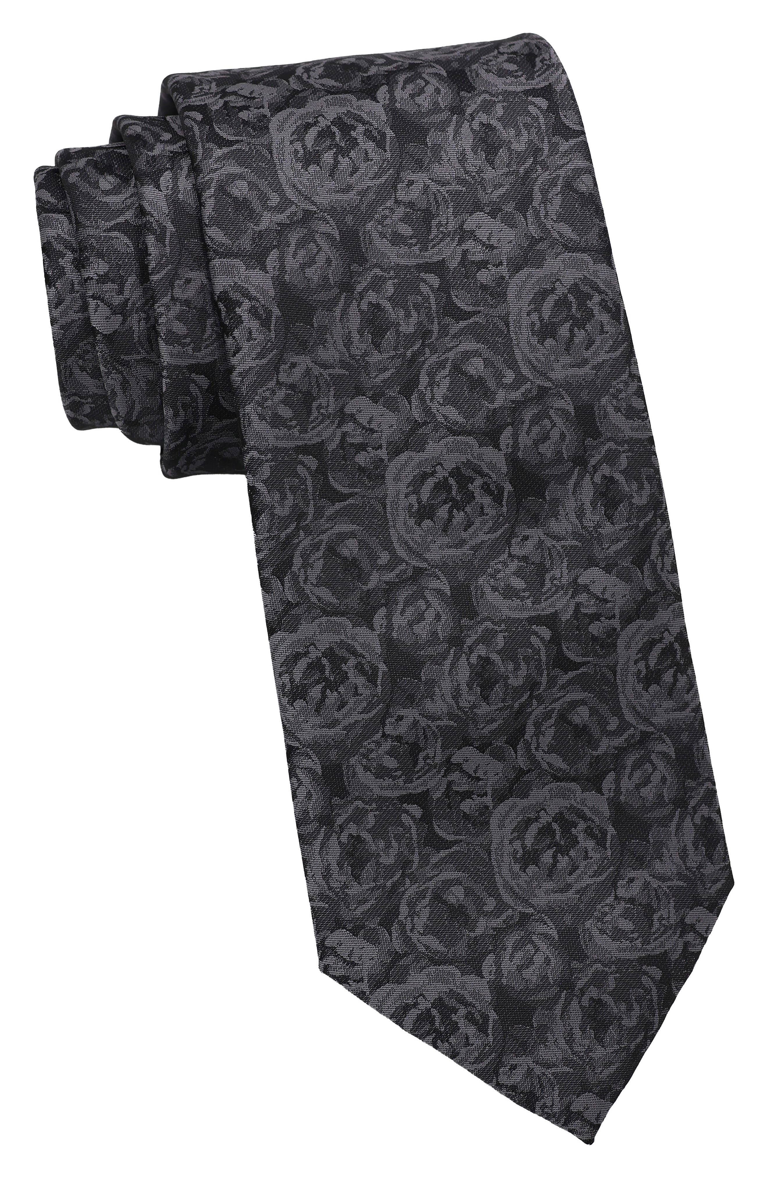 Rose Bushel Tie