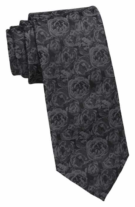 Rose Bushel Tie