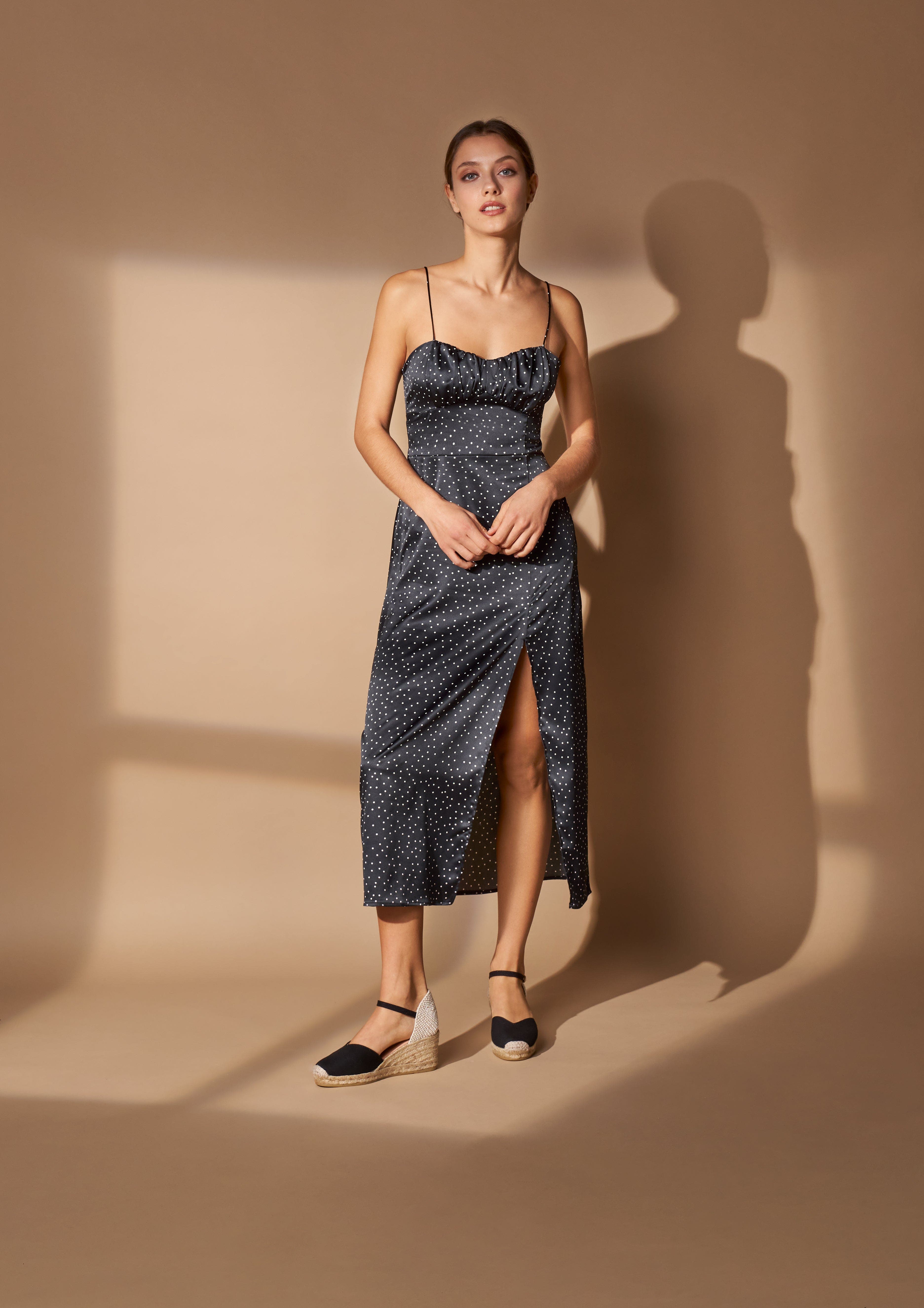 VISCATA Reus Canvas Espadrille Wedges, Alternate, color, Black