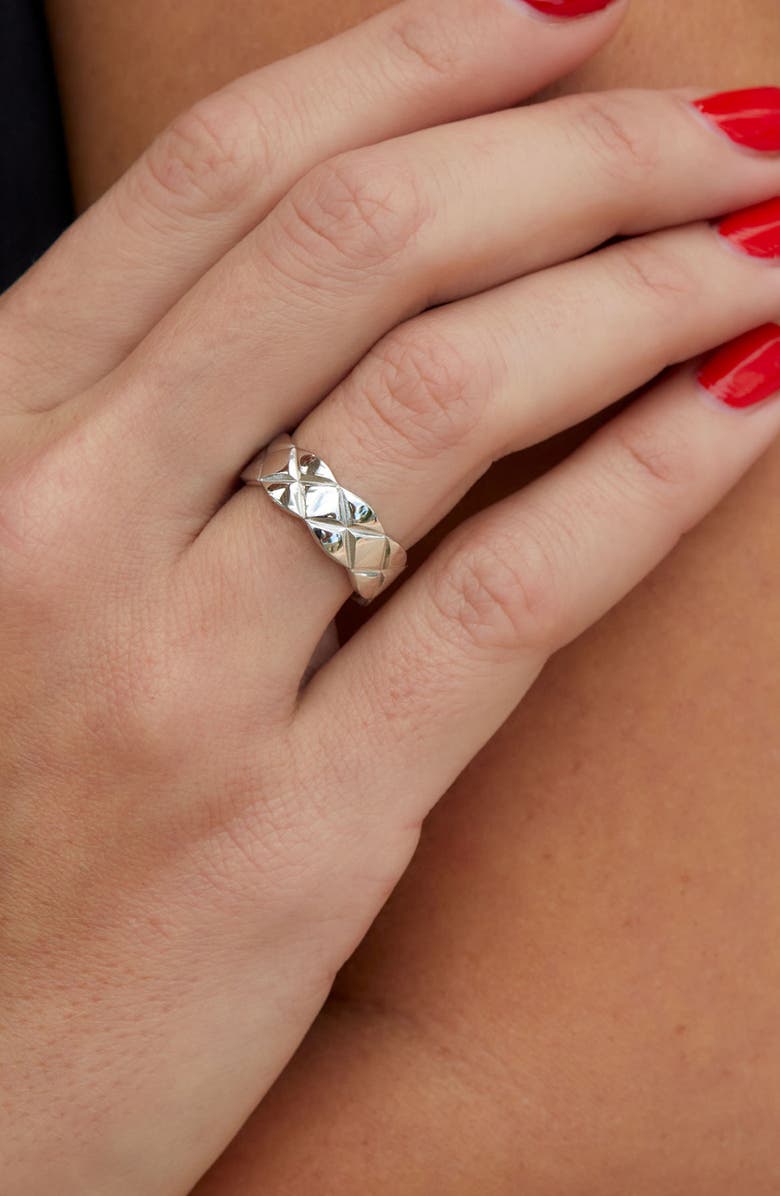 SAVVY CIE JEWELS Sterling Silver Wavy Band Ring, Alternate, color, 