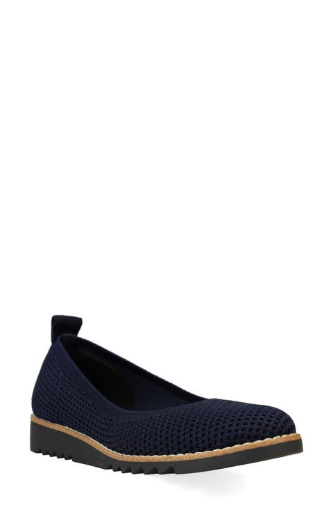 Etta Slip-On Flat (Women)