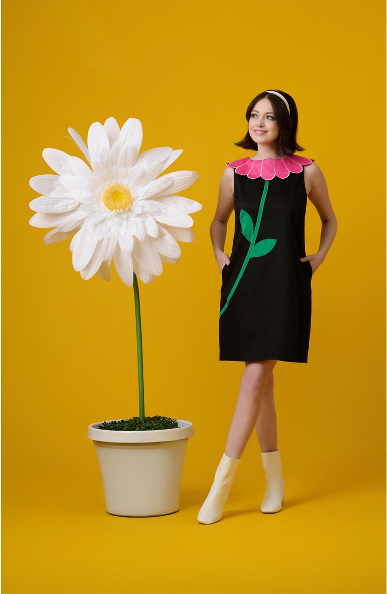 Smak Parlour Petal Collar Shift Dress, Alternate, color, 