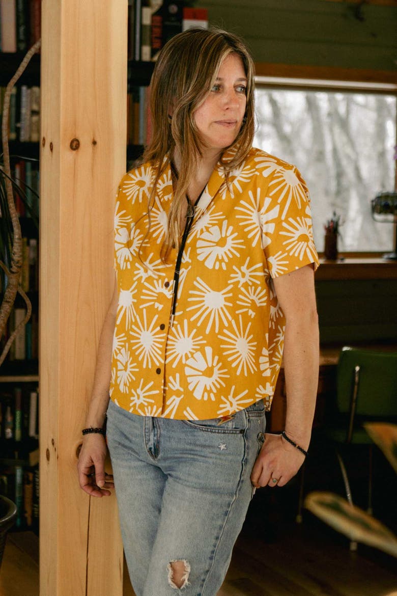 Mila Cropped Shirt, Alternate, color, Solar Bloom