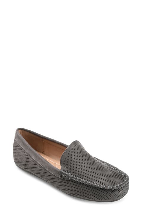 JOURNEE Halsey Loafer (Women)