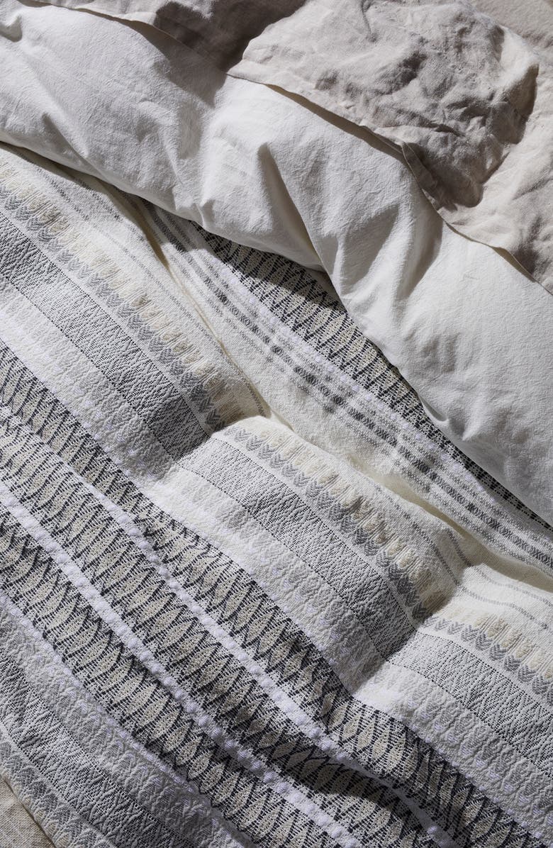 Coyuchi Coast Organic Cotton Duvet Cover, Alternate, color, Soft White W/Deep Graphite