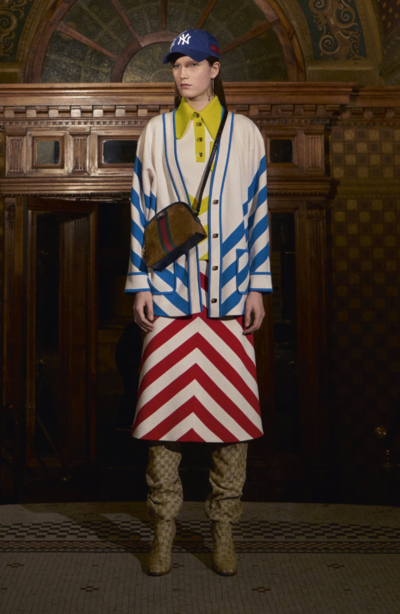 Gucci Small Suede Shoulder Bag, Alternate, color, 