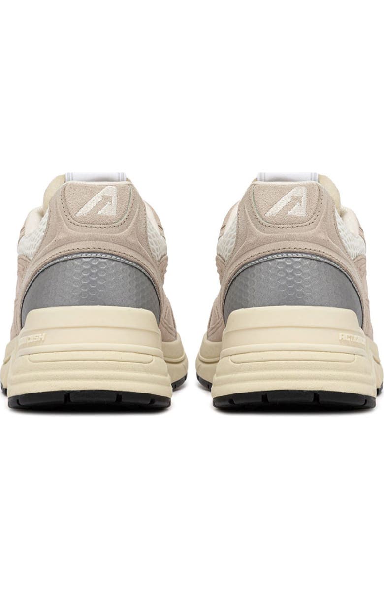 AUTRY Hyperway Low Sneaker, Alternate, color, Sand