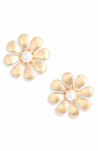 Faux Pearl Flower Stud Earrings