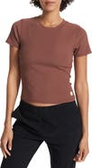 Vuori Pose Fitted Tee