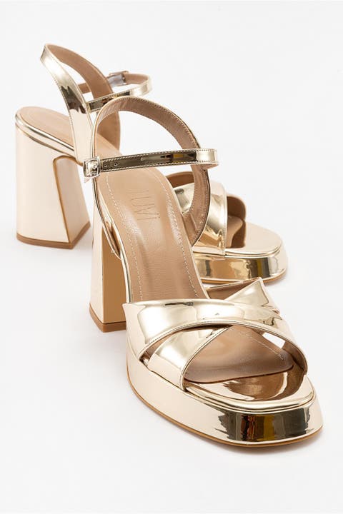 Yvonne Platform Sandals