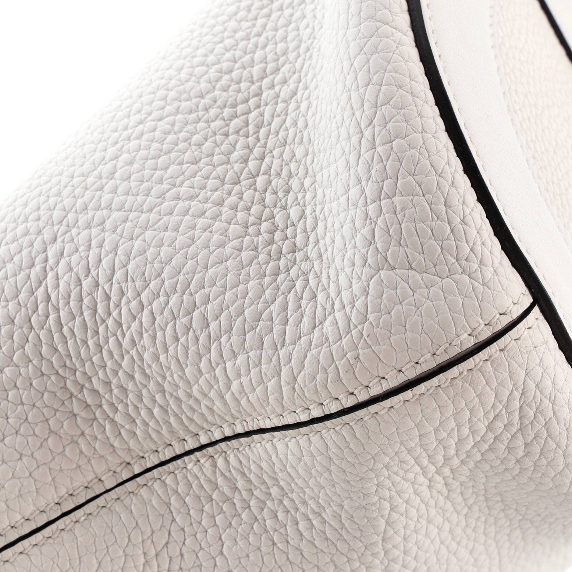 Pre-Owned Hermes In-The-Loop Bag Clemence with Swift 23, Alternate, color, New White