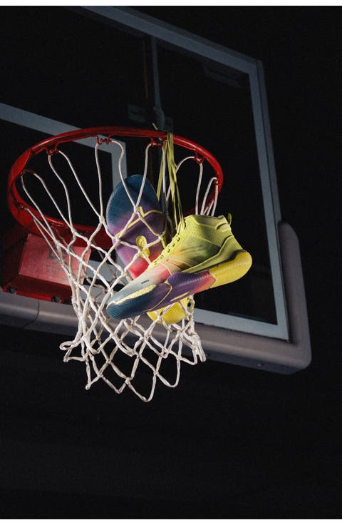 X1 Mid Basketball Shoe