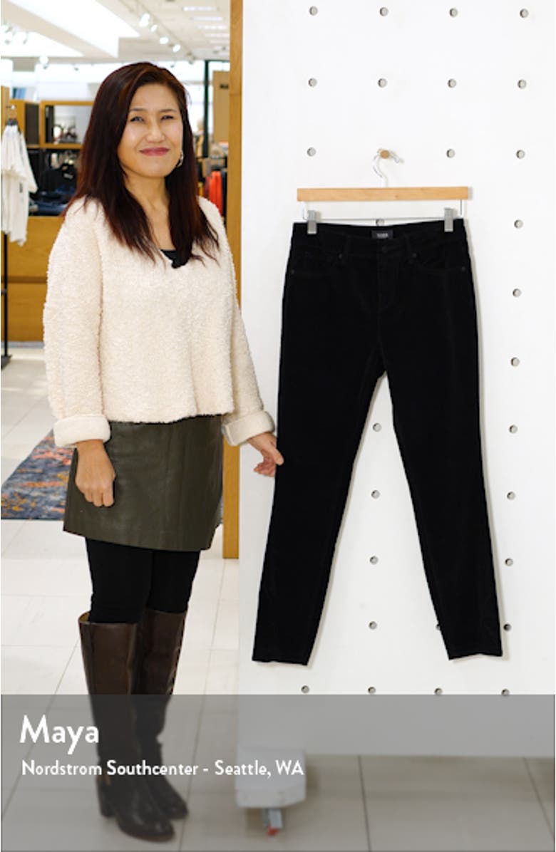 Ami Twisted Seam Split Ankle Skinny Jeans, sales video thumbnail