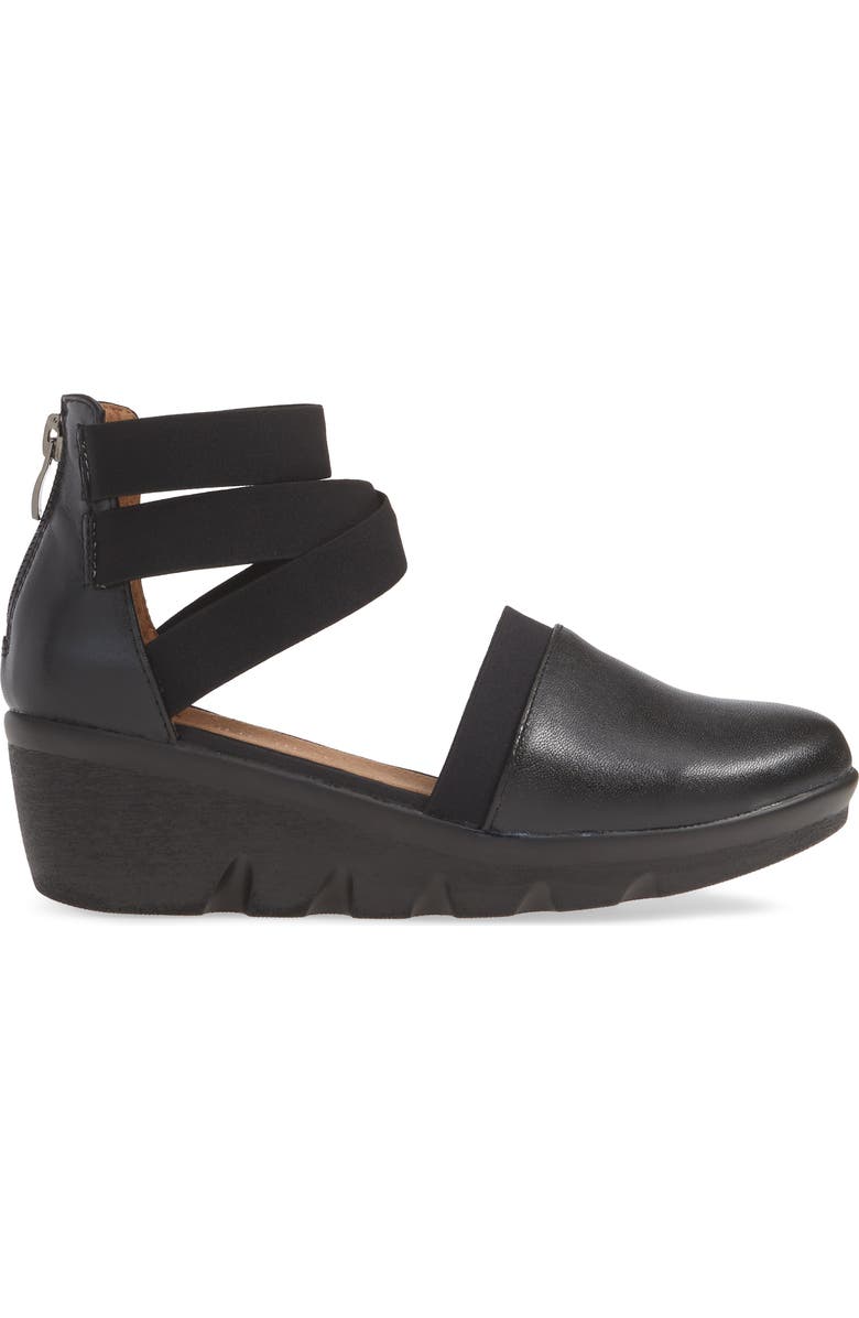 bernie mev. Sigal Wedge Pump, Alternate, color,