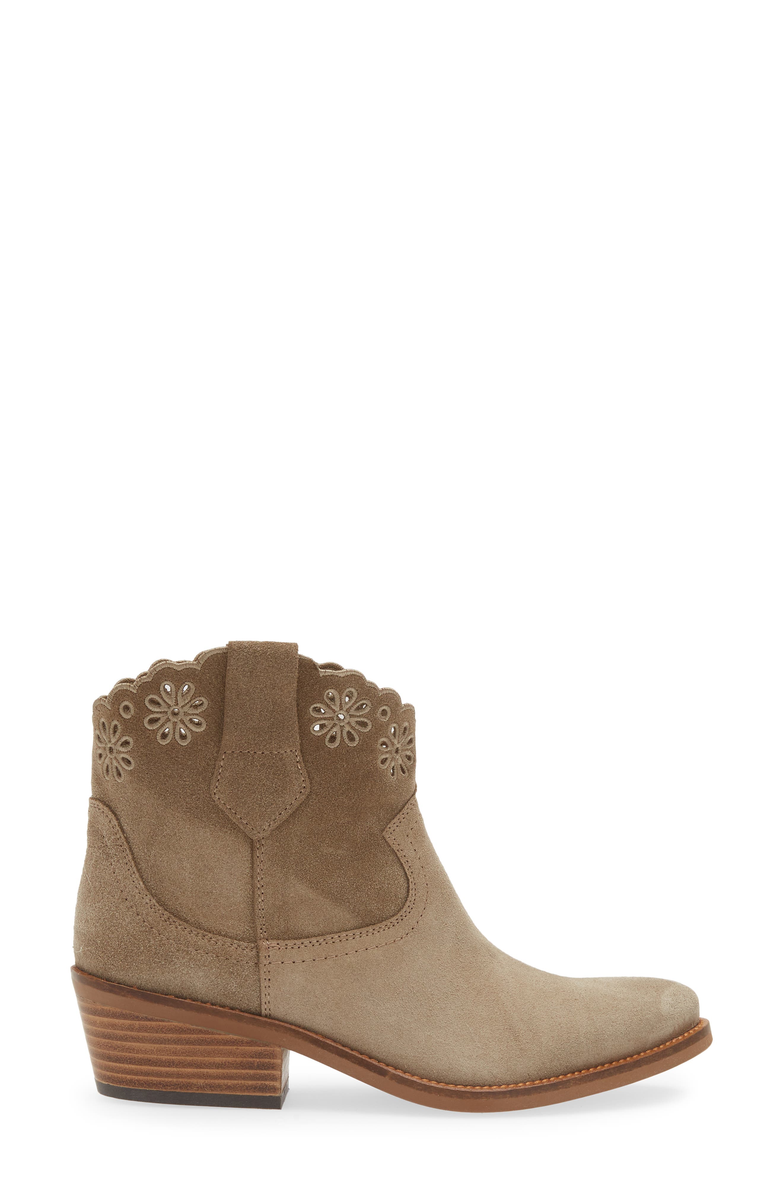 Penelope Chilvers Cali Broderie Western Bootie, Alternate, color, Sand