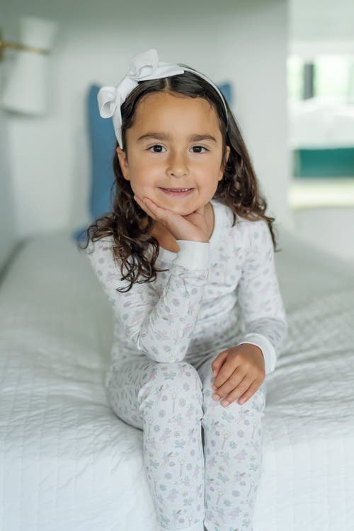 LILA AND HAYES LILA AND HAYES AVA GIRLS' PAJAMA PANT SET