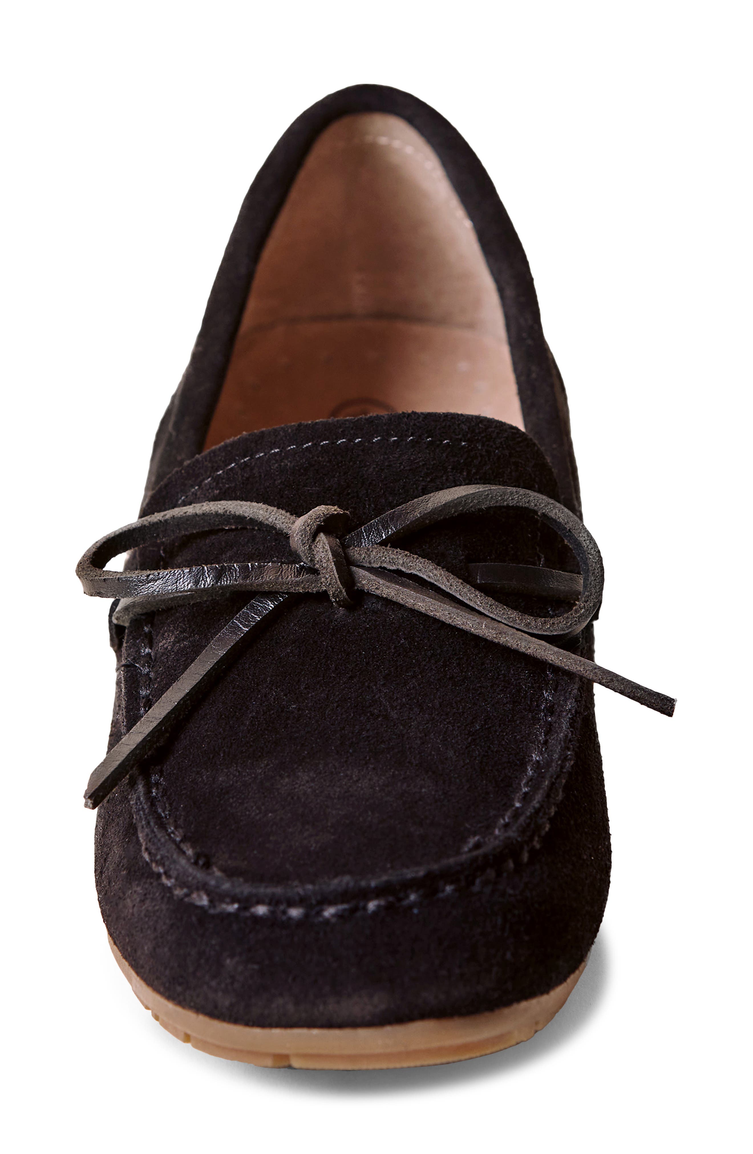 Minnetonka Moc Toe Driving Loafer, Alternate, color, Black