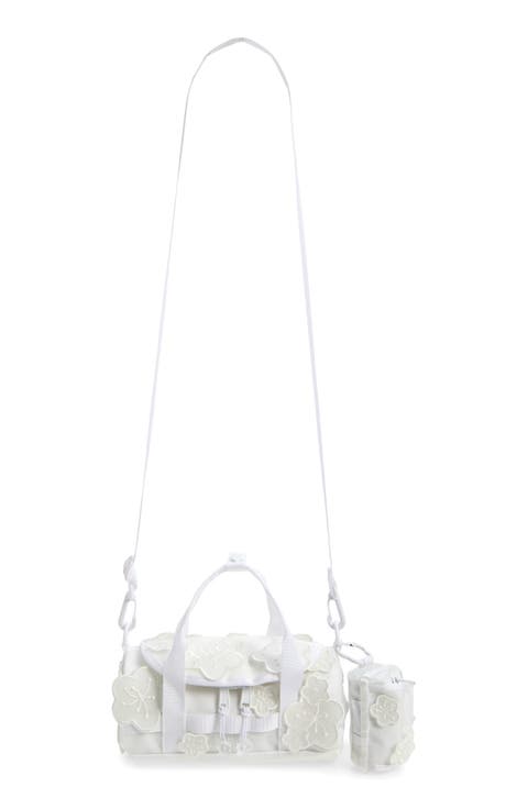 x The North Face Nylon Duffle Bag