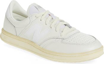 T500 Tennis Sneaker