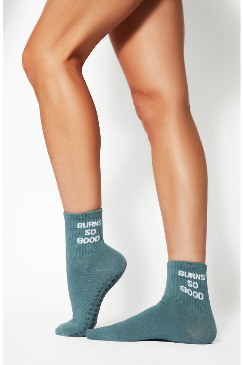 Toned & Tan Assorted 2-Pack Gripper Quarter Socks, Alternate, color, PACIFIC OCEAN BLUE