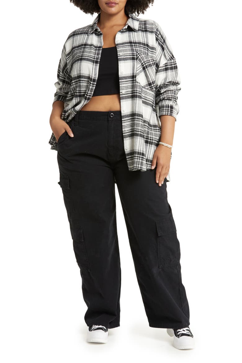Boyfriend Plaid Shirt, Alternate, color, IVORY- BLACK LG LINO PLAID