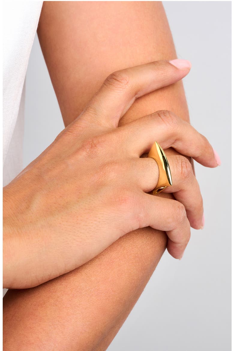 Lotus Ring, Alternate, color, YELLOW GOLD