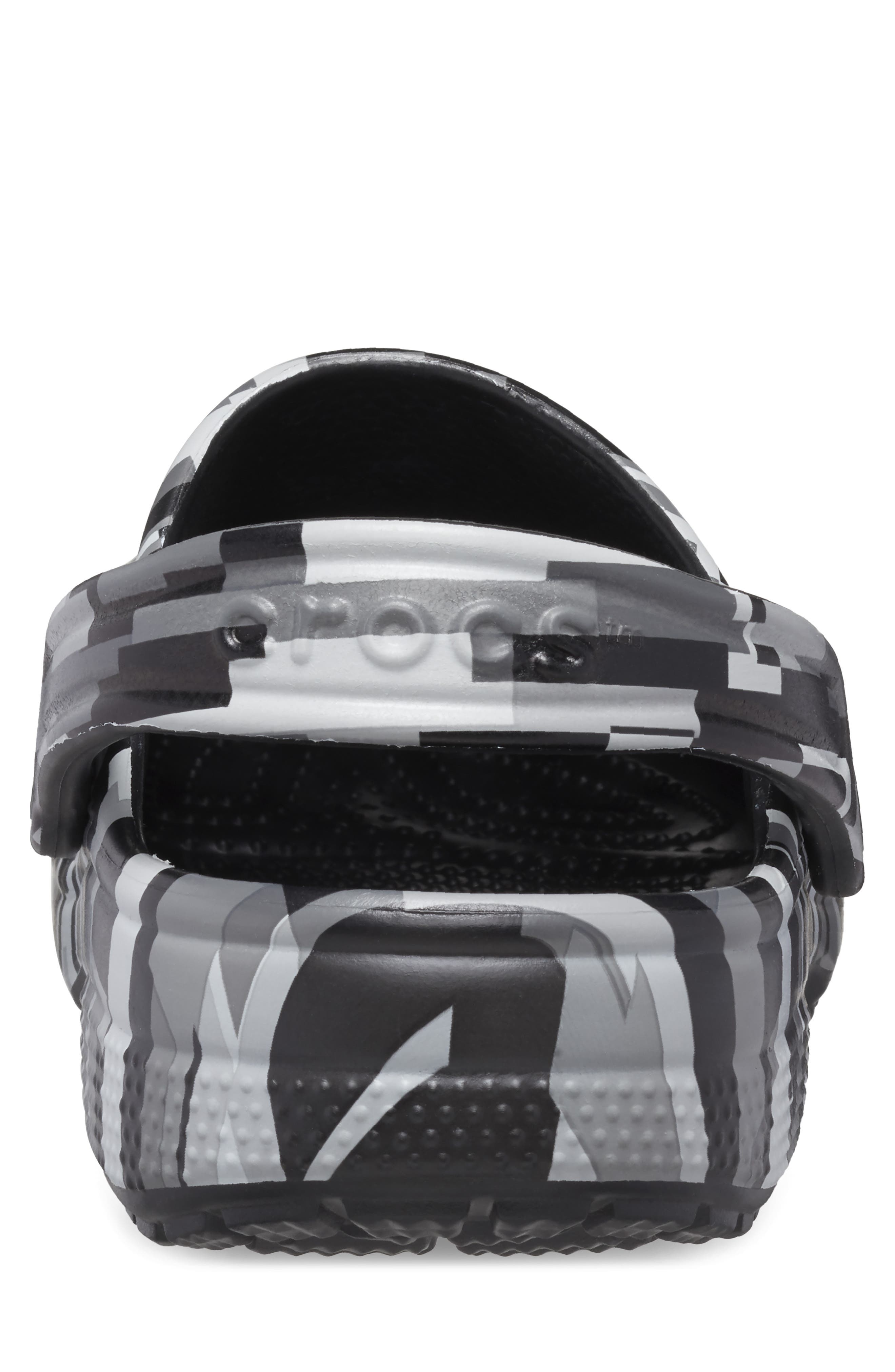 CROCS Classic Digi Camo Clog, Alternate, color, 