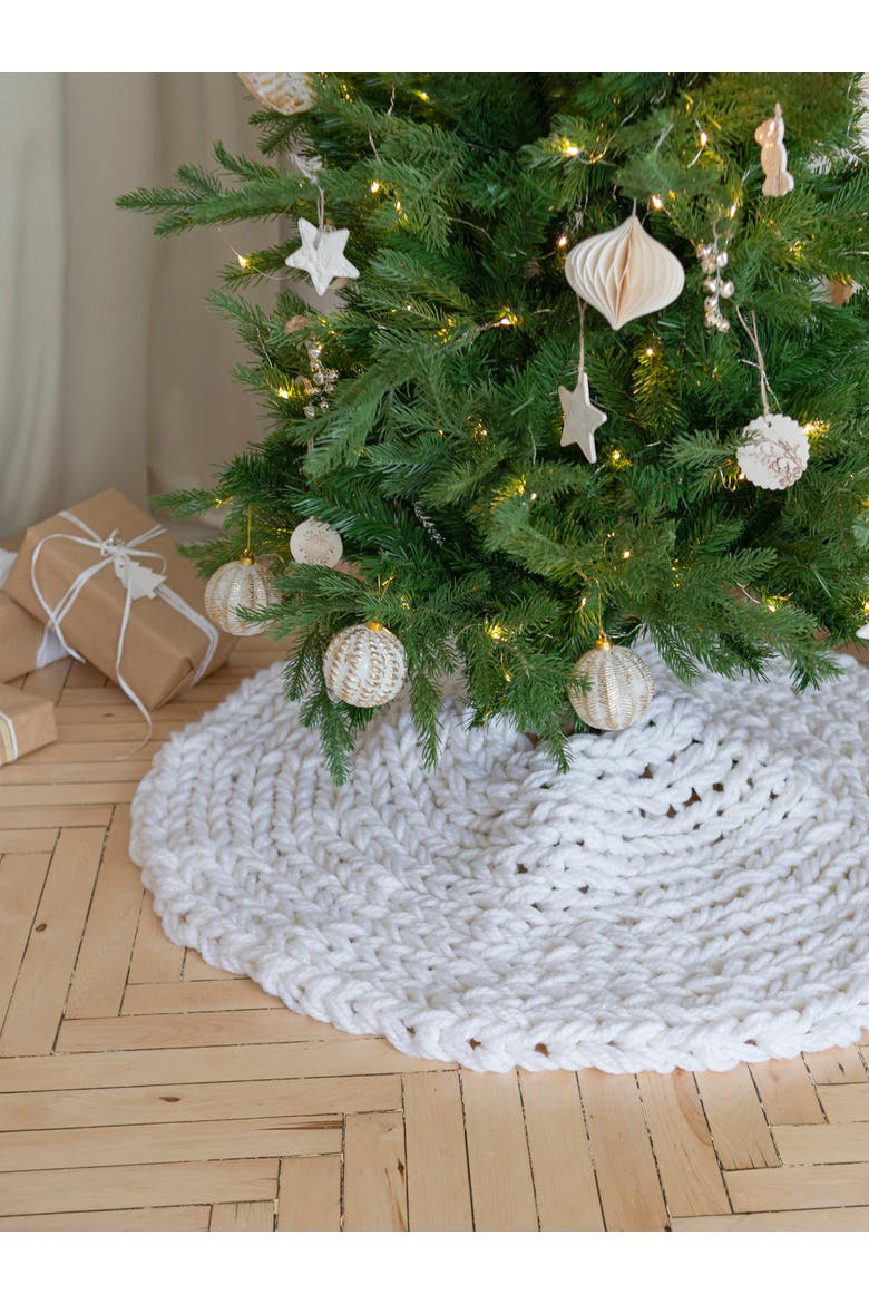 Chunky-Knitted Christmas Tree Skirt, Alternate, color, White