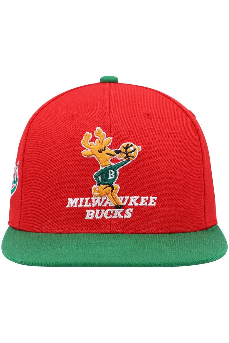 Men's Mitchell & Ness Red/Green Milwaukee Bucks Hardwood Classics Snapback Hat, Alternate, color, Red